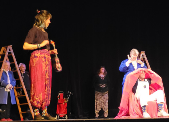 Photo Pièce Le mariage forcé - Théâtre masqué - Festival Aix 1ères Loges à Virelade - Les Loges Virelartdaise