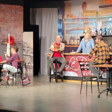 Photo de la troupe de théâtre Acte - Festival Aux 1ères Loges - Les Loges Virelartdaise