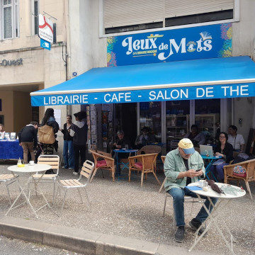 Photo Librairie Indépendante Jeux de Mots à Cadillac - Festival de théâtre Aux 1ères Loges - Les Loges Virelart'daise